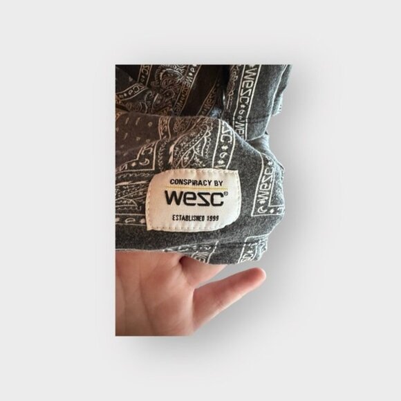 Mens WESC XXL Vintage Wash Paisley Print Tee - Picture 8 of 10